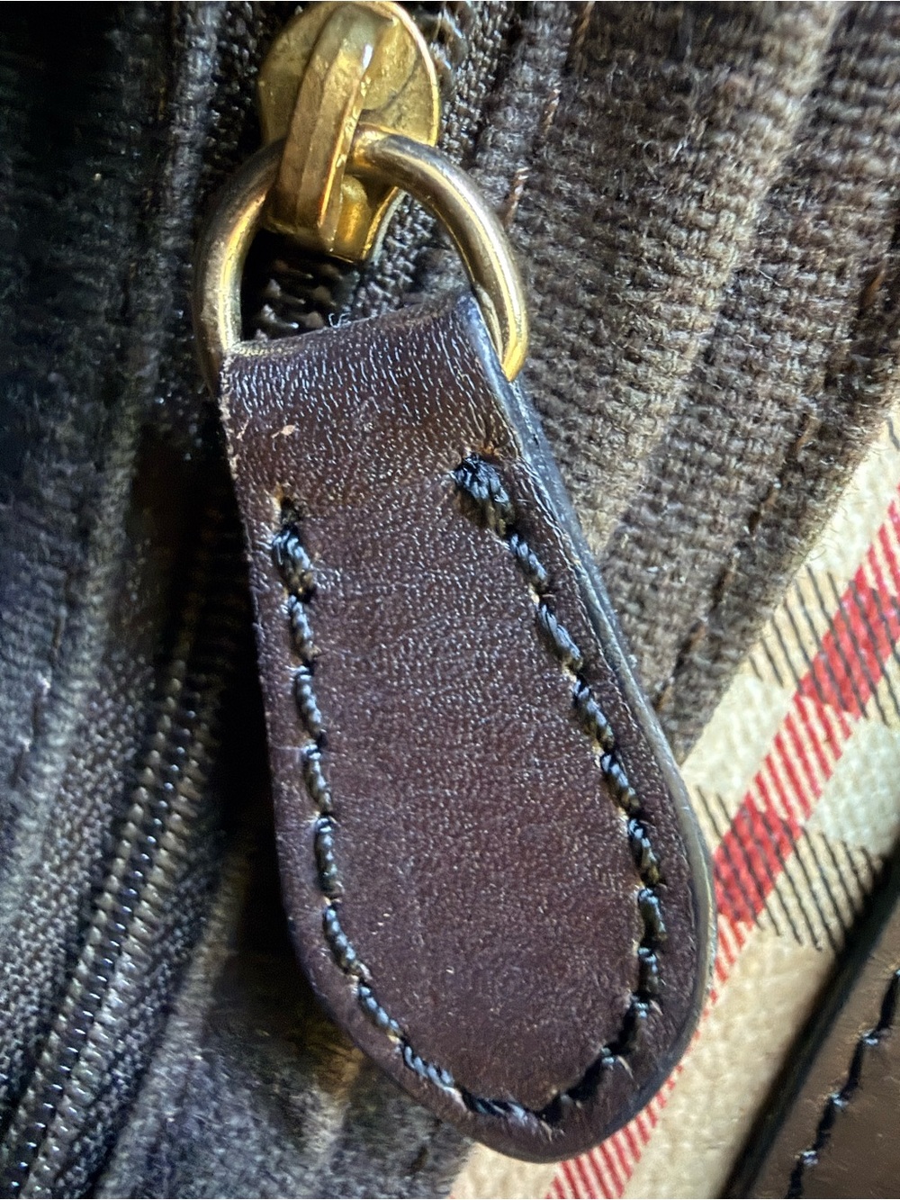 Burberry Haymarket Check canvas and leather crossbody bag - Picture 9 of 13